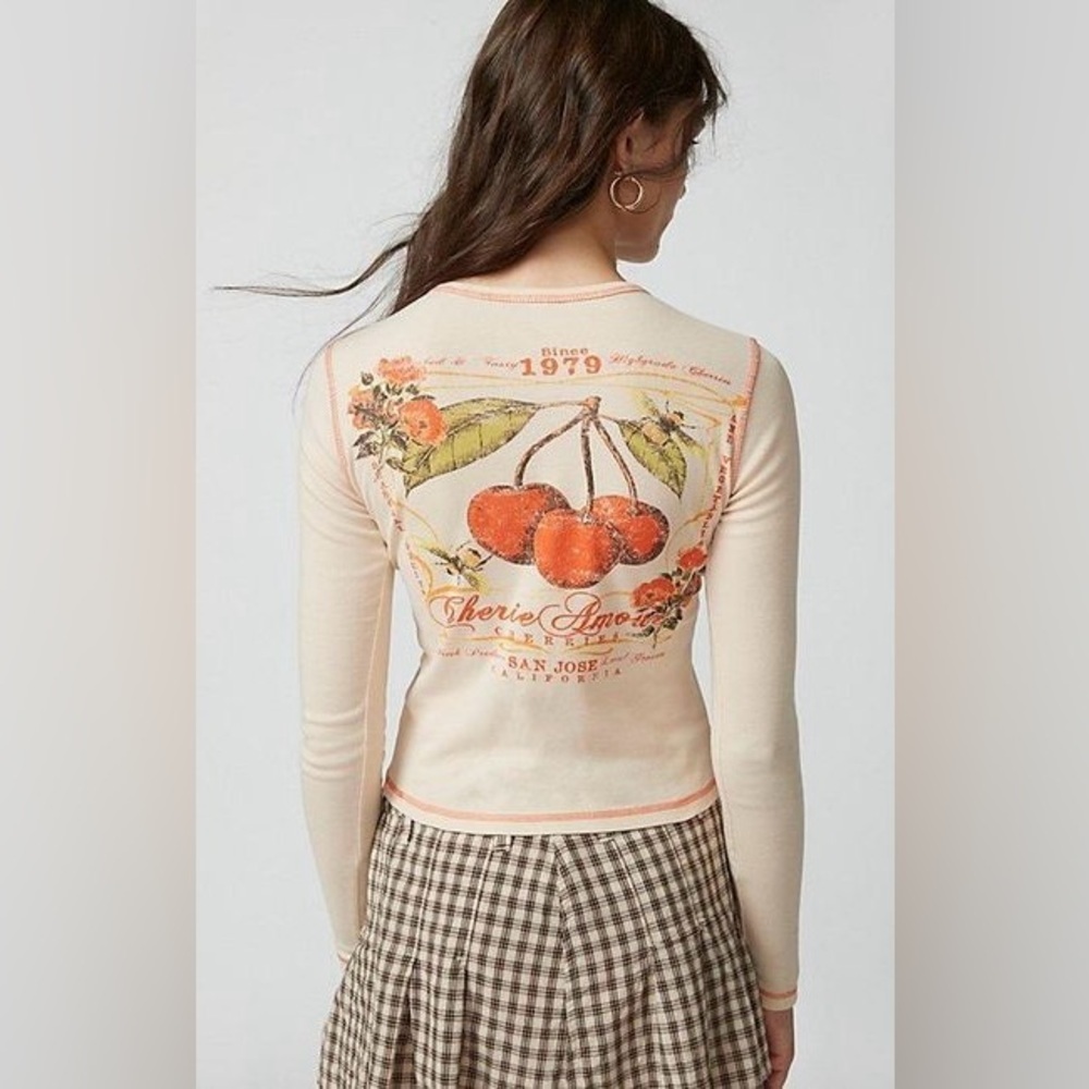 Urban Outfitters Cherries Fruit Top Size XS 100% Cotton - Picture 3 of 16